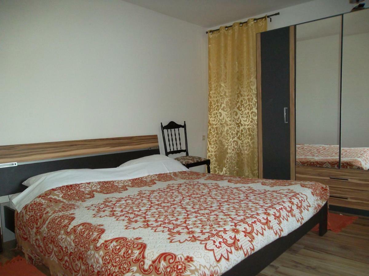 Hodak Apartment Nerezine Exterior photo