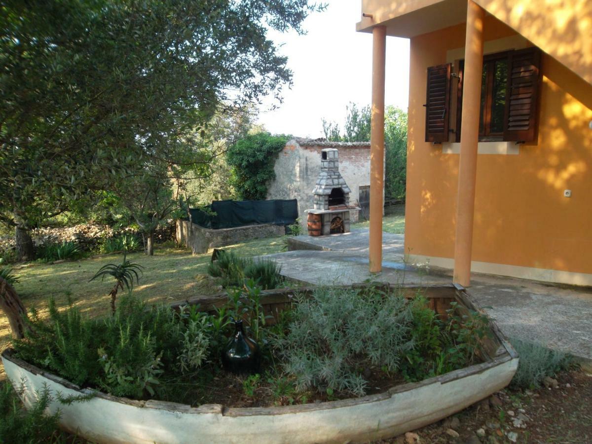 Hodak Apartment Nerezine Exterior photo