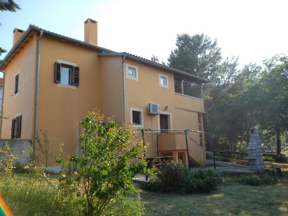 Hodak Apartment Nerezine Exterior photo