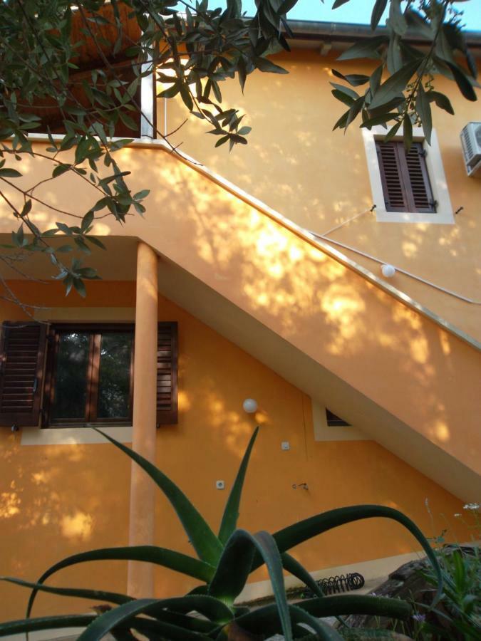 Hodak Apartment Nerezine Exterior photo