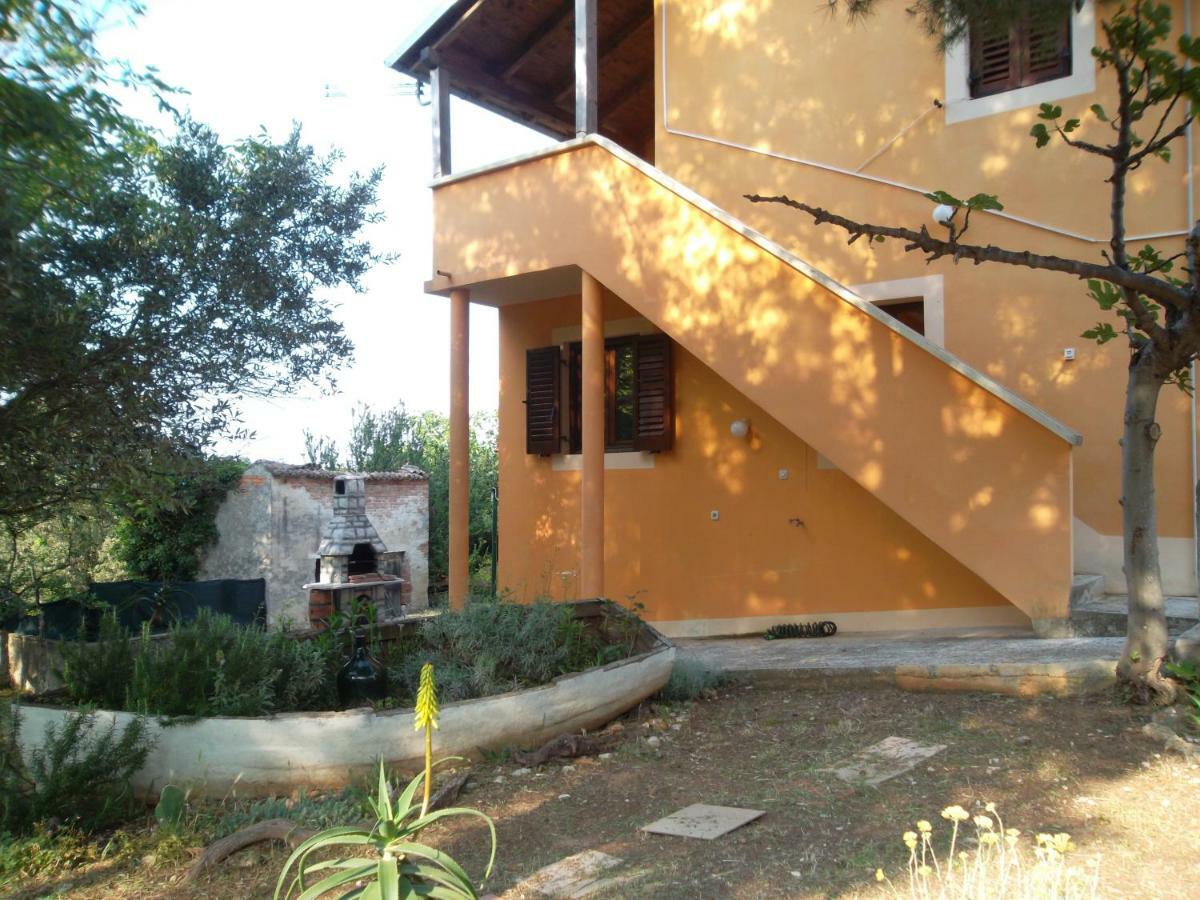 Hodak Apartment Nerezine Exterior photo
